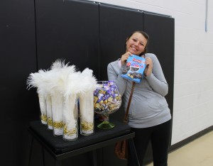 Sunshine Society Co- President Sidney Listenberger was in charge of the refreshments at the annual Sweetheart dance