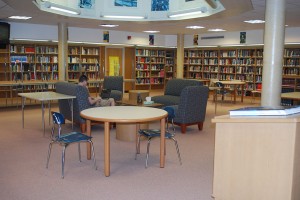 PHS's Media Center offers students chairs allowing them to relax while studying. Photo by: Taylor Drake