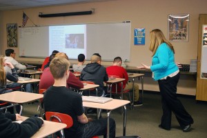 Mrs.Day Teaching her 4th hour class. Photo By: janessa salarza